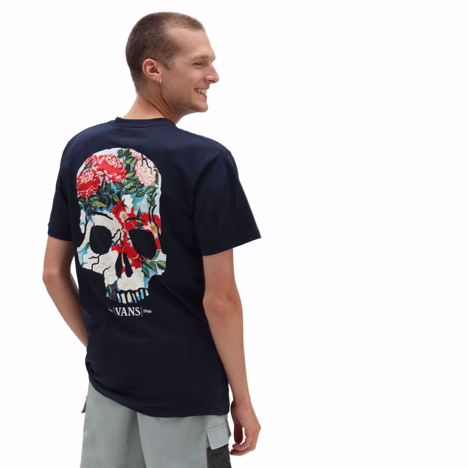 TSHIRT A MANICA CORTA DA UOMO VANS SUMMER CAMP VN0A7PLW NVY 2 TSHIRT A MANICA CORTA DA UOMO VANS SUMMER CAMP VN0A7PLW NVY - immagine 2