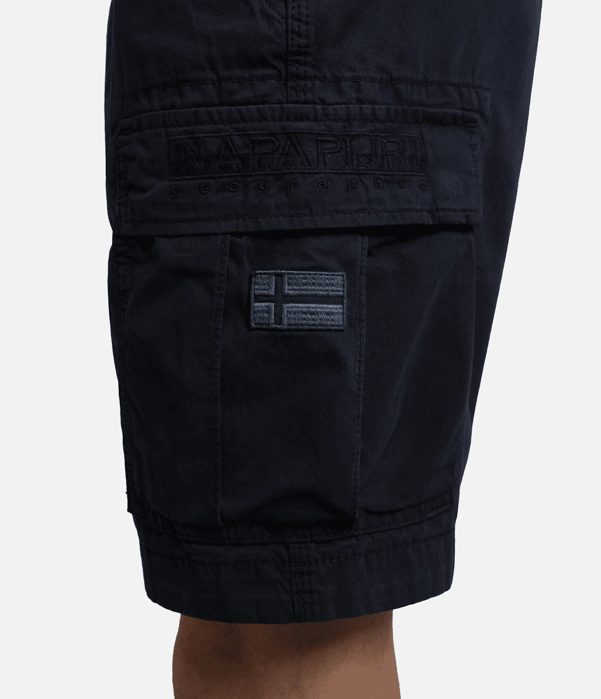 SHORT DA UOMO NAPAPIJRI N-NUS BLU MARINE NP0A4G5G 176 8 SHORT DA UOMO NAPAPIJRI N-NUS BLU MARINE NP0A4G5G 176 - immagine 8