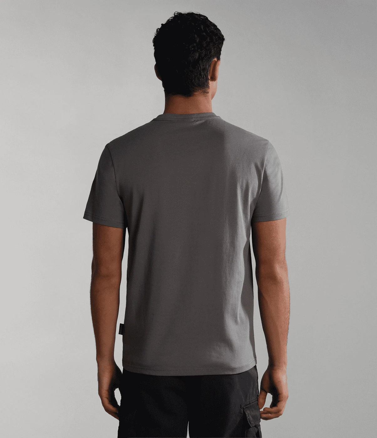 T-SHIRT A MANICA CORTA DA UOMO NAPAPIJRI SALIS SUM GRAY GRANIT H31 NP0A4H8D H31 5 T-SHIRT A MANICA CORTA DA UOMO NAPAPIJRI SALIS SUM GRAY GRANIT H31 NP0A4H8D H31 - immagine 5
